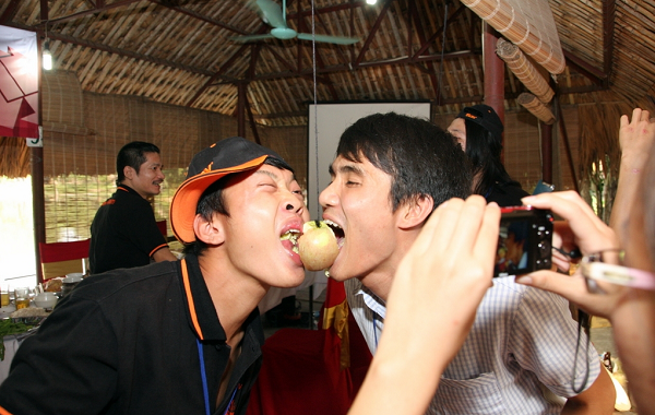 Team-building-tren-bien